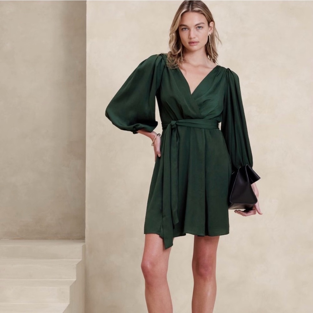 NWT Banana Republic Blouson Mini Dress size 0